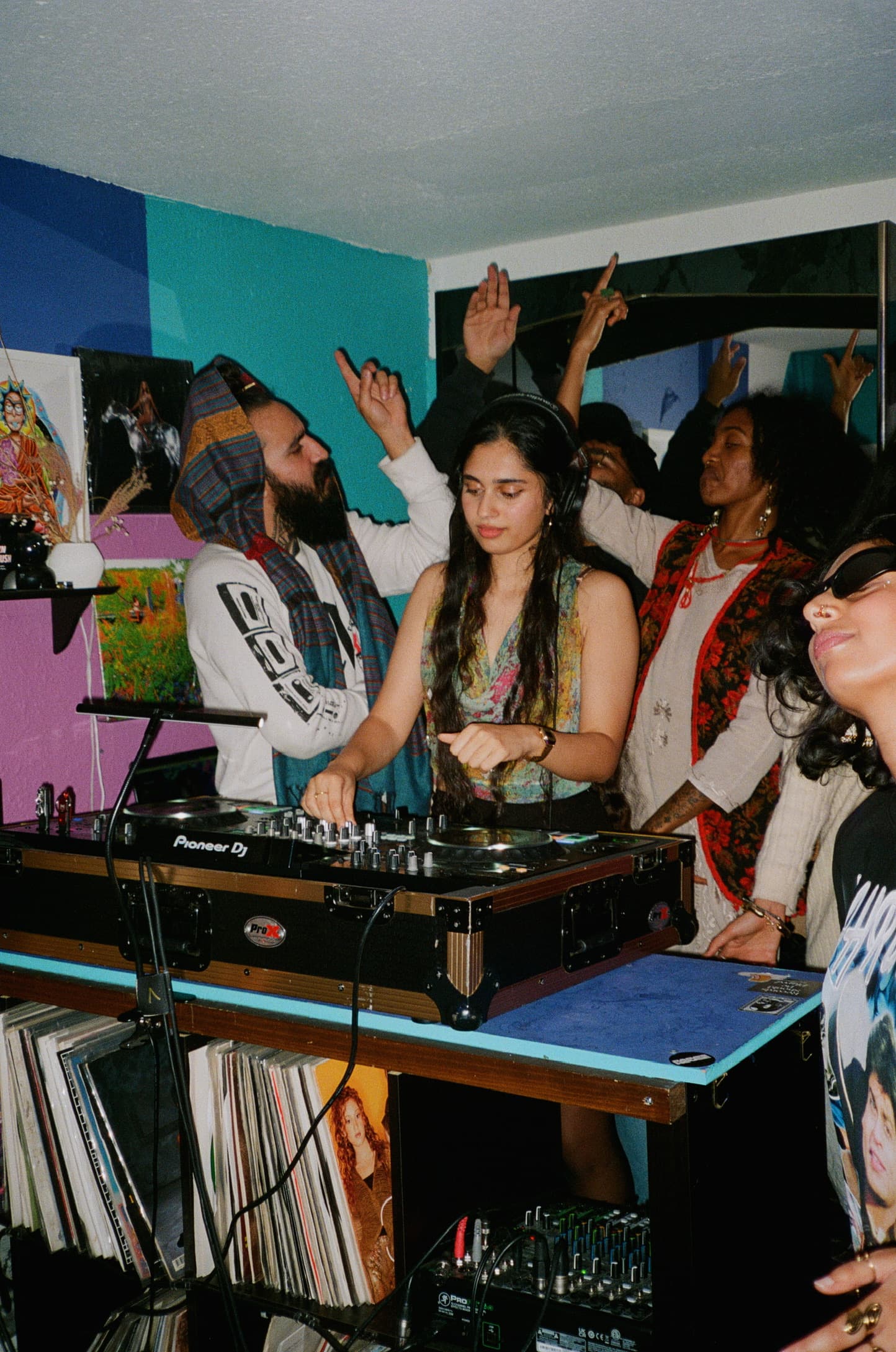 undefined community 3